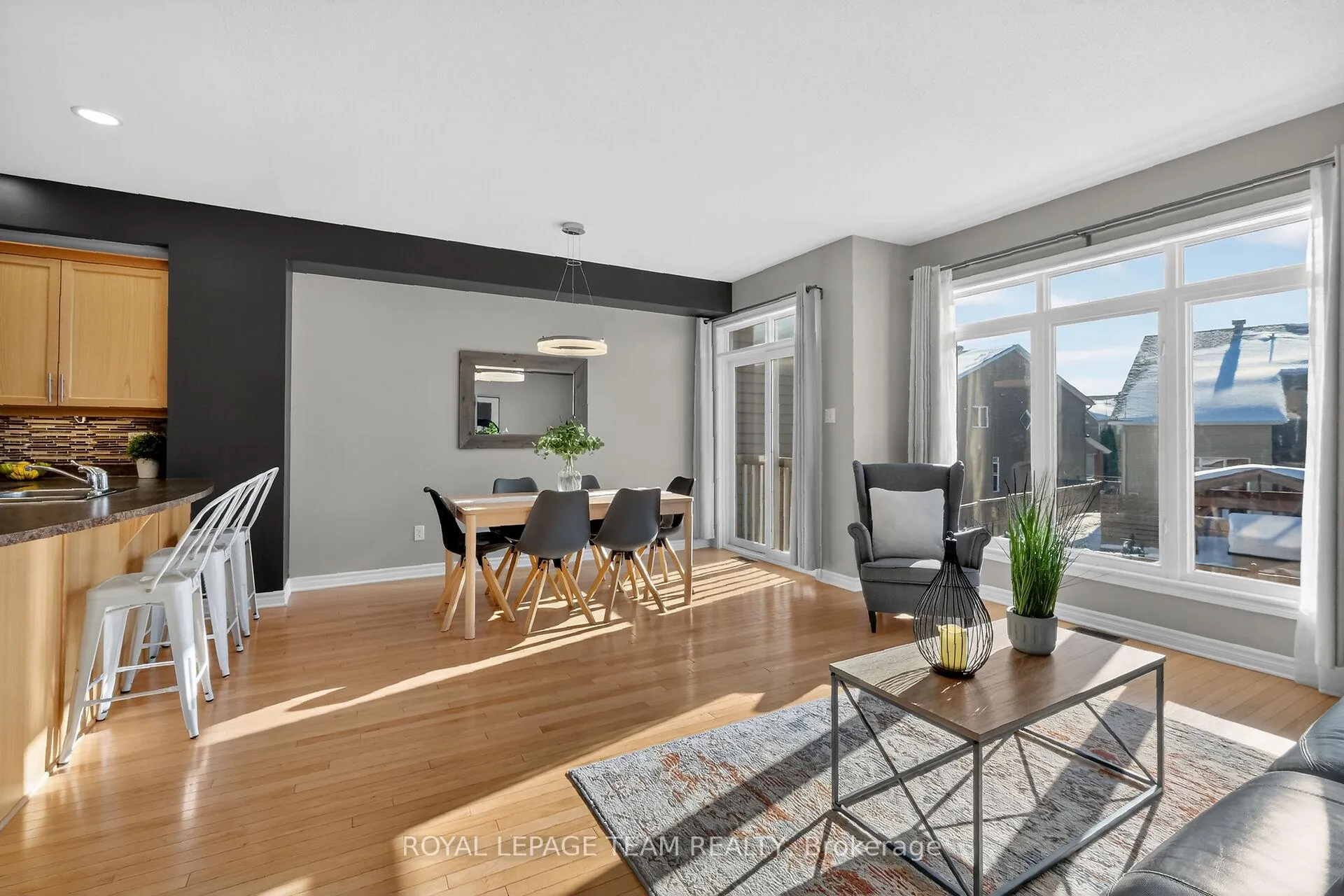 Photo 10 of 420 Foxhall Way, Ottawa, Kanata - Bridlewood — HOMEH