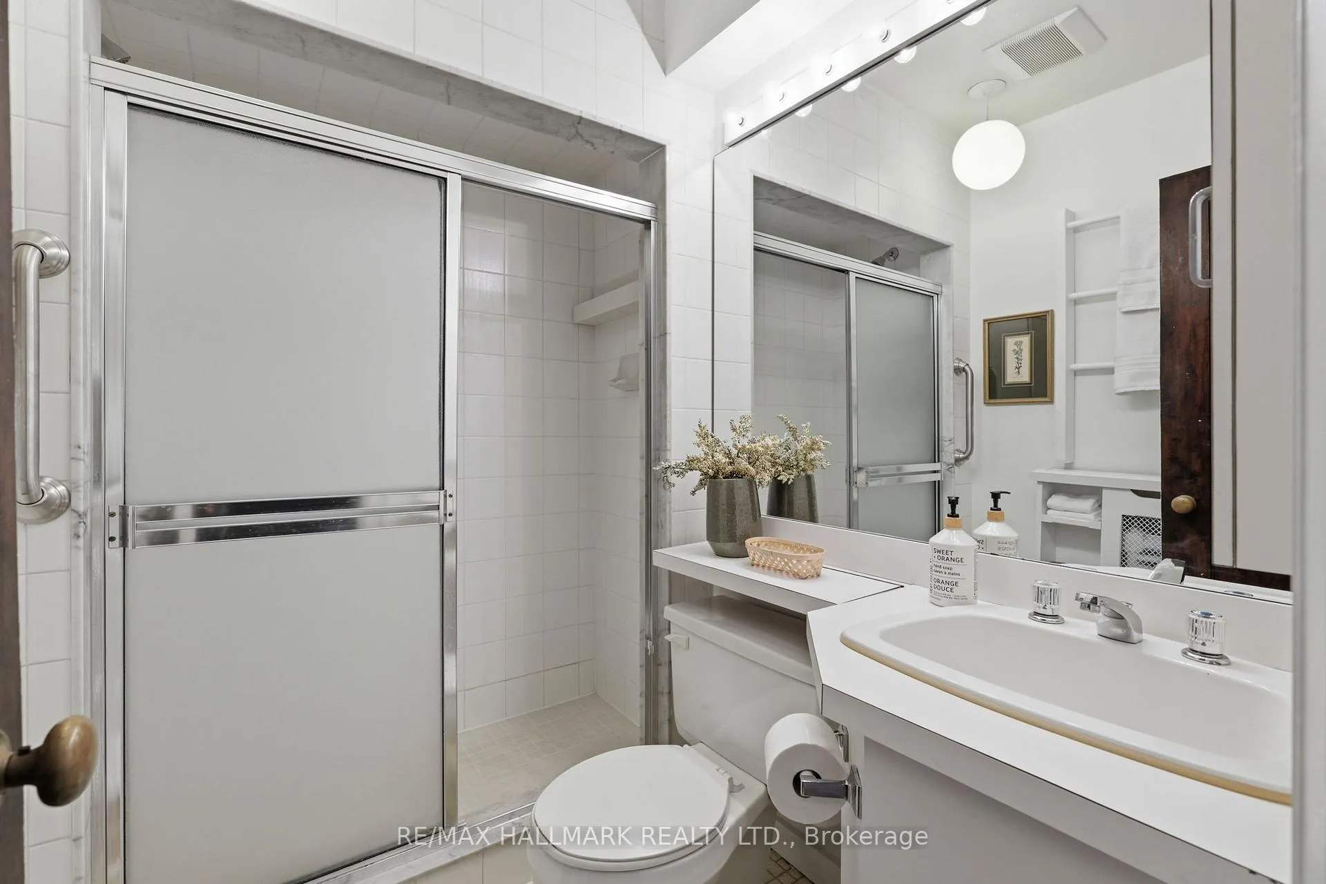 Photo 18 of 22 Chester Hill Road, Toronto, Playter Estates-Danforth — HOMEH