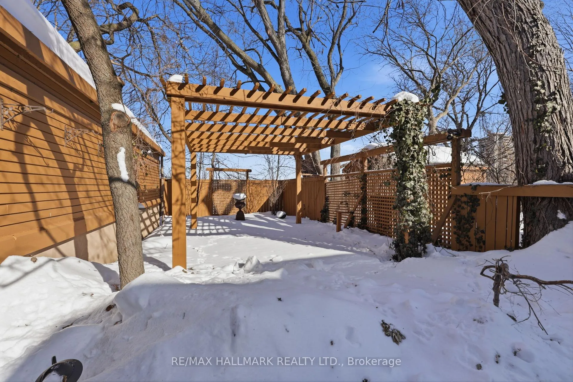 Photo 29 of 22 Chester Hill Road, Toronto, Playter Estates-Danforth — HOMEH