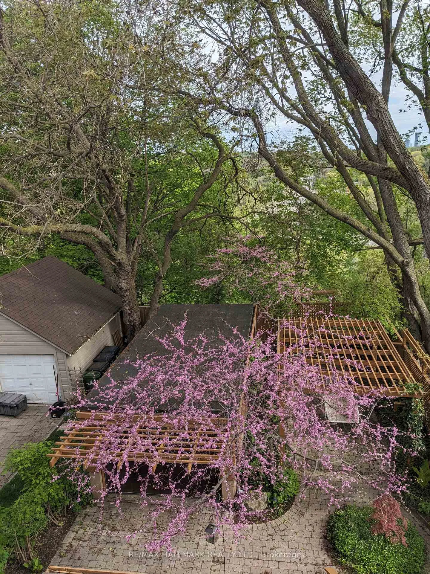 Photo 31 of 22 Chester Hill Road, Toronto, Playter Estates-Danforth — HOMEH