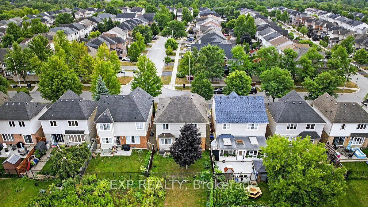 Photo 4 of 38 John W Taylor Avenue, New Tecumseth, Alliston — HOMEH