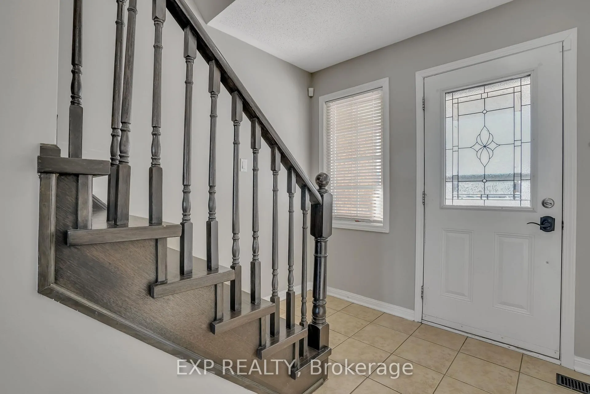 Photo 36 of 38 John W Taylor Avenue, New Tecumseth, Alliston — HOMEH