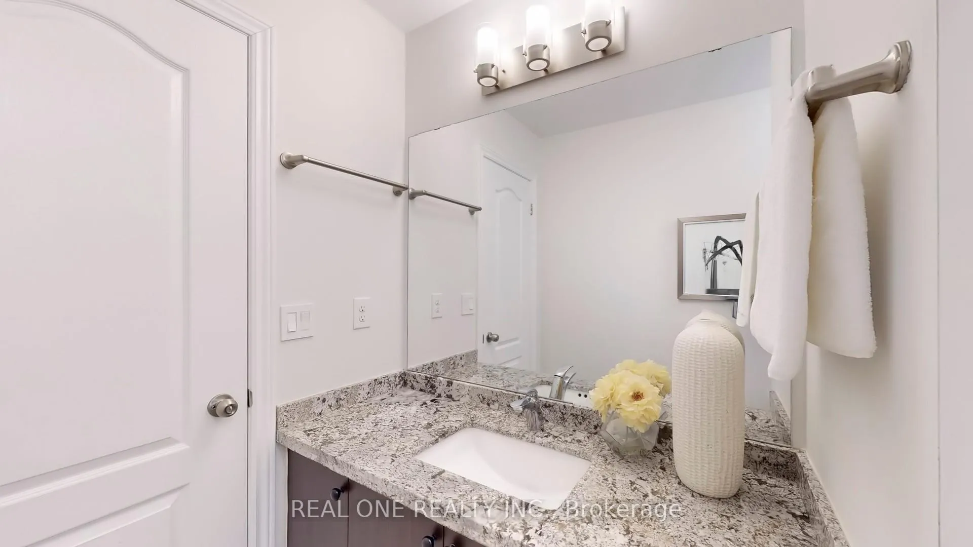Photo 34 of 19 Fred Mclaren Boulevard, Markham, Wismer — HOMEH