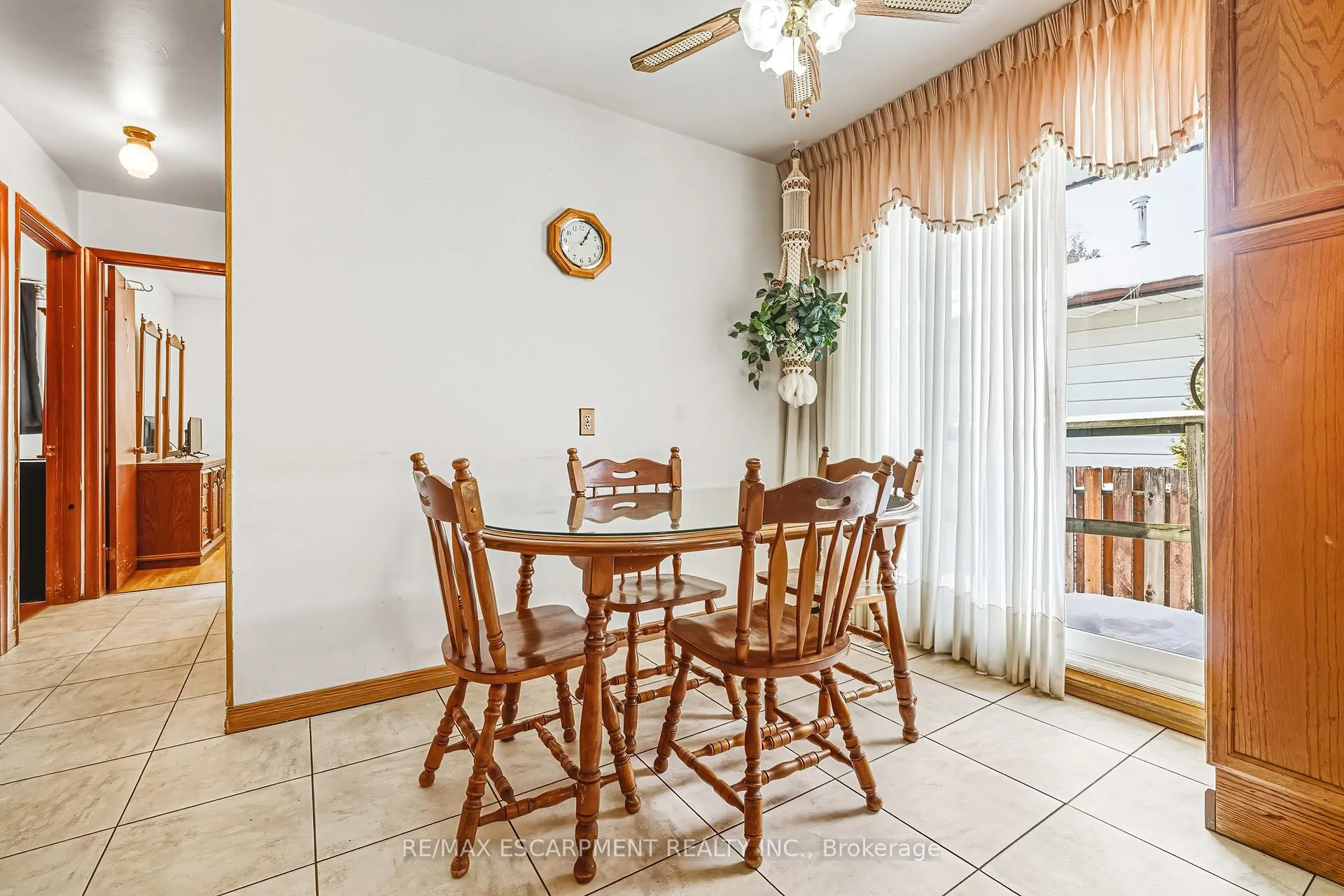 Photo 14 of 26 Quaker Crescent, Hamilton, Quinndale — HOMEH