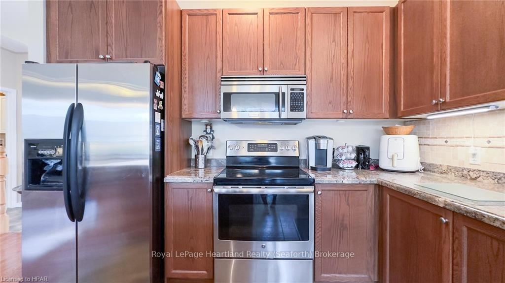 Photo 15 of Unit 19, 38 Stornoway Crescent, Huron East, Egmondville — HOMEH