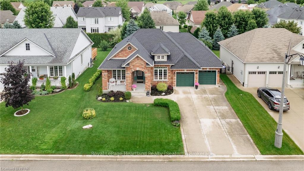 Photo 30 of Unit 19, 38 Stornoway Crescent, Huron East, Egmondville — HOMEH