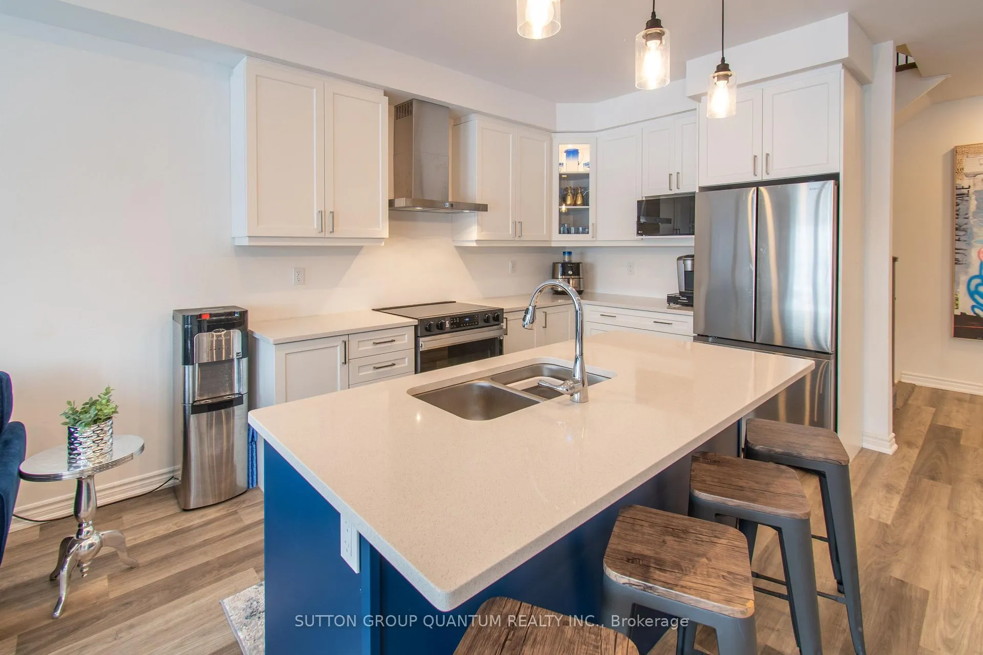 Photo 4 of 158 Elgin Street, Orillia — HOMEH
