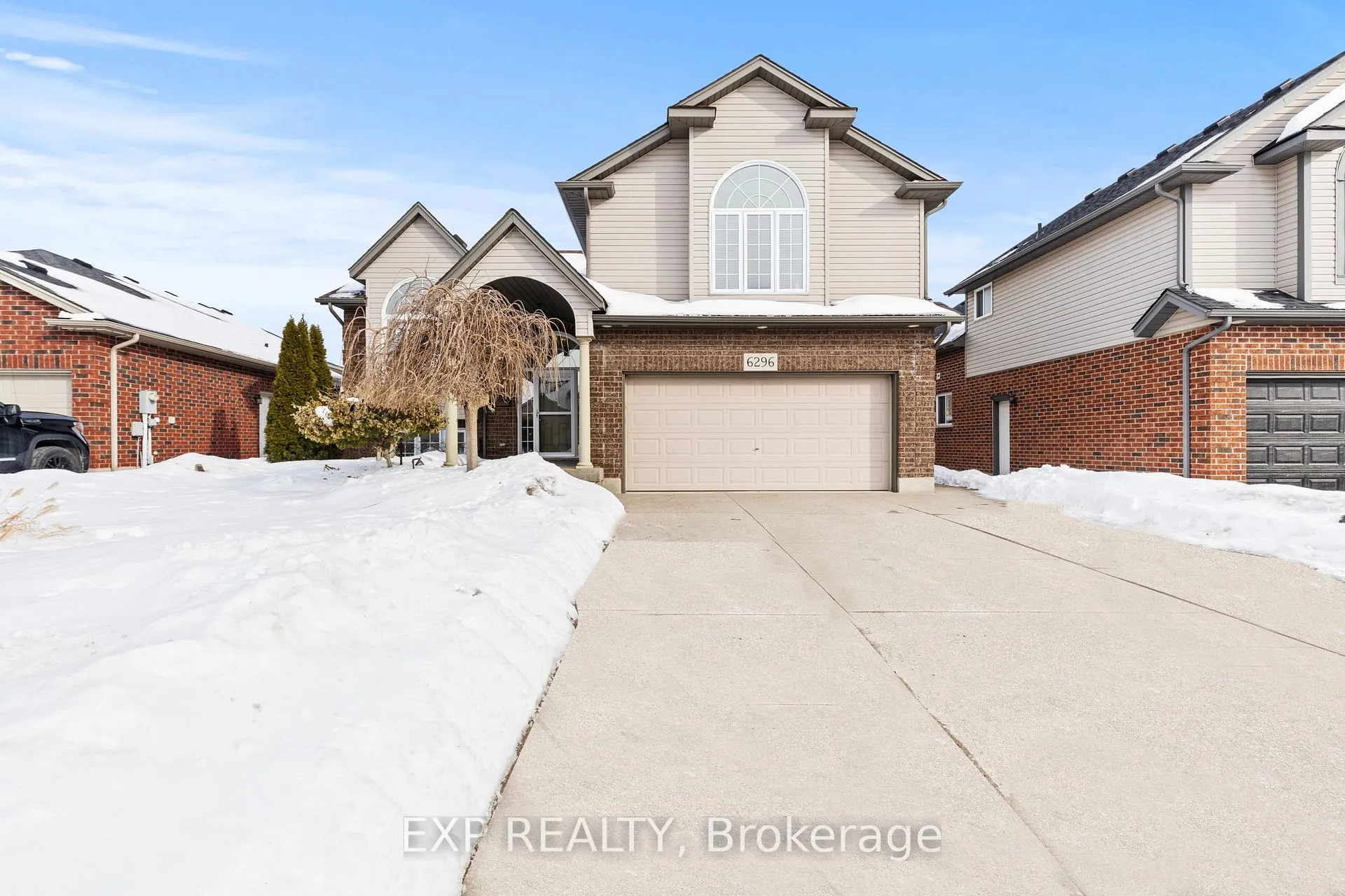 Front of 6296 Parkside Road