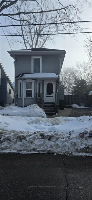 Front of 69 Alma Street