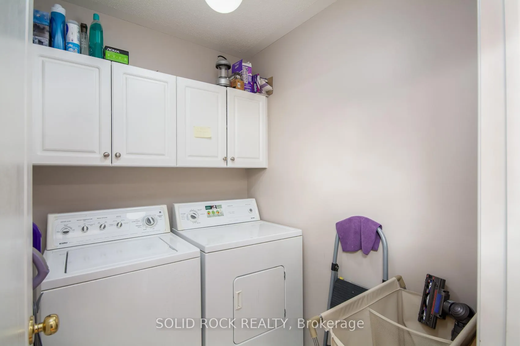 Photo 23 of 416 Cache Bay Crescent, Ottawa, Blossom Park/Kemp Park/Findlay Creek — HOMEH