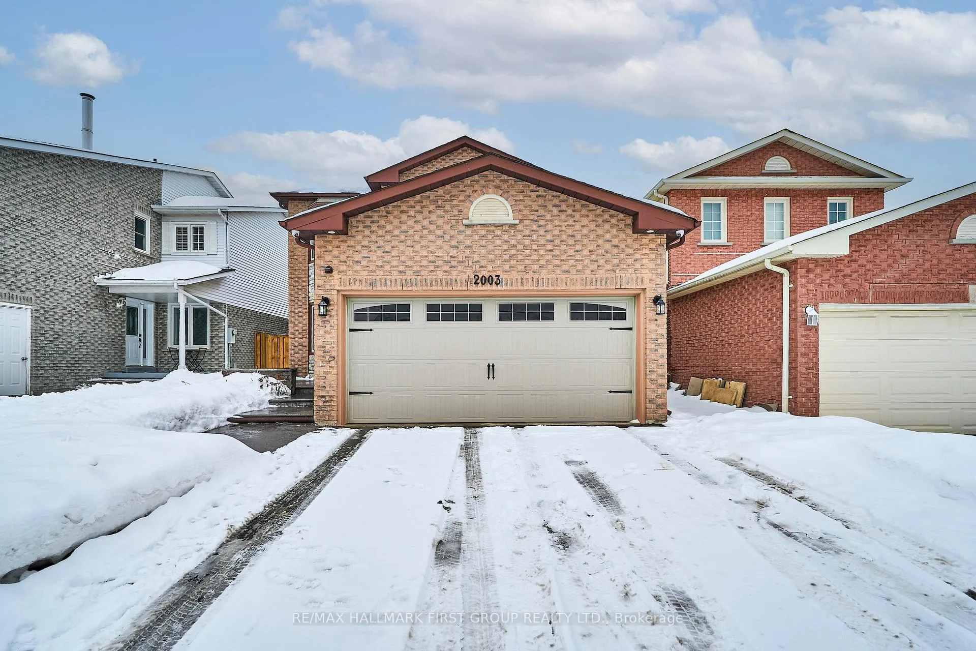 Photo 3 of 2003 Blue Ridge Crescent, Pickering, Brock Ridge — HOMEH