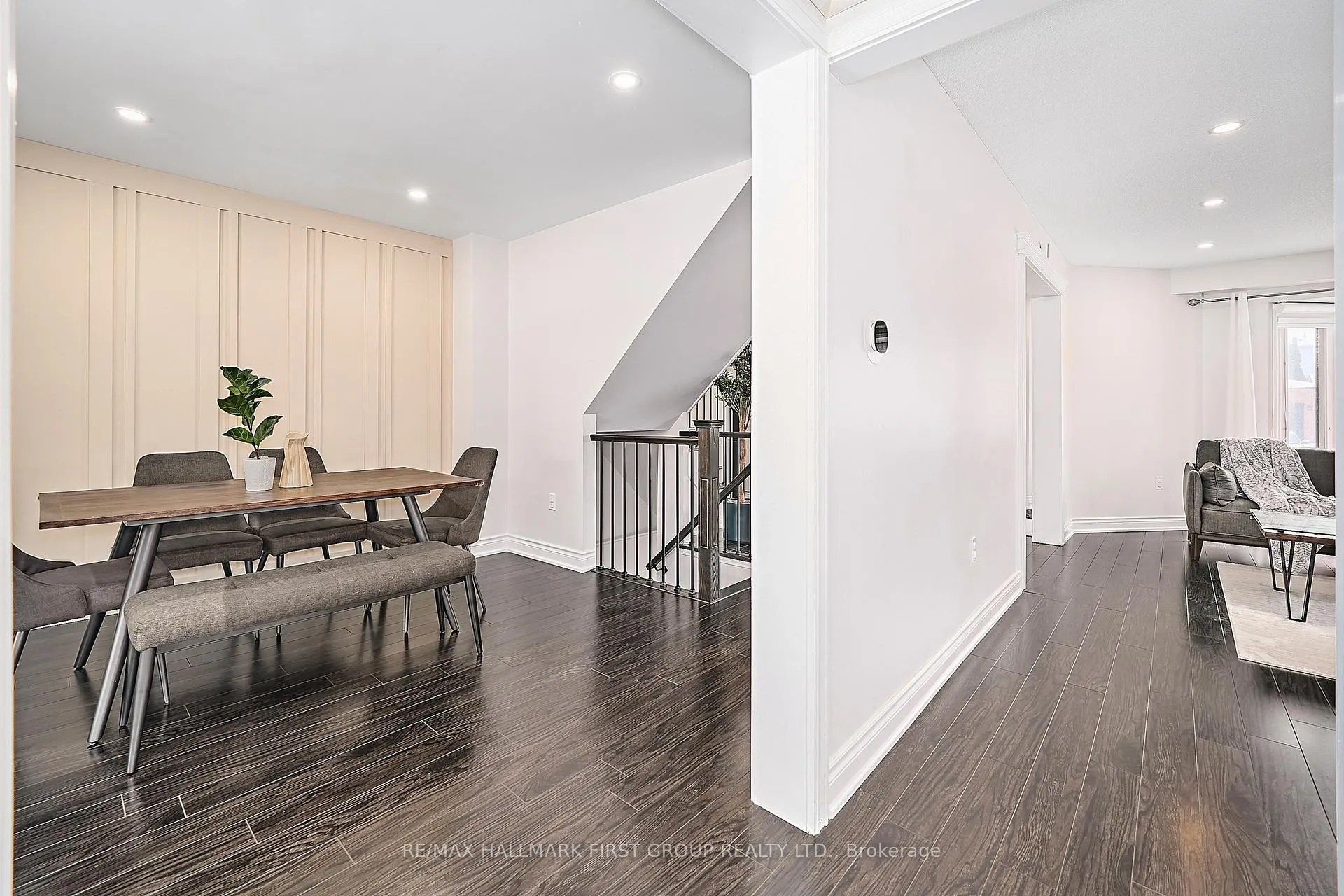 Photo 13 of 2003 Blue Ridge Crescent, Pickering, Brock Ridge — HOMEH
