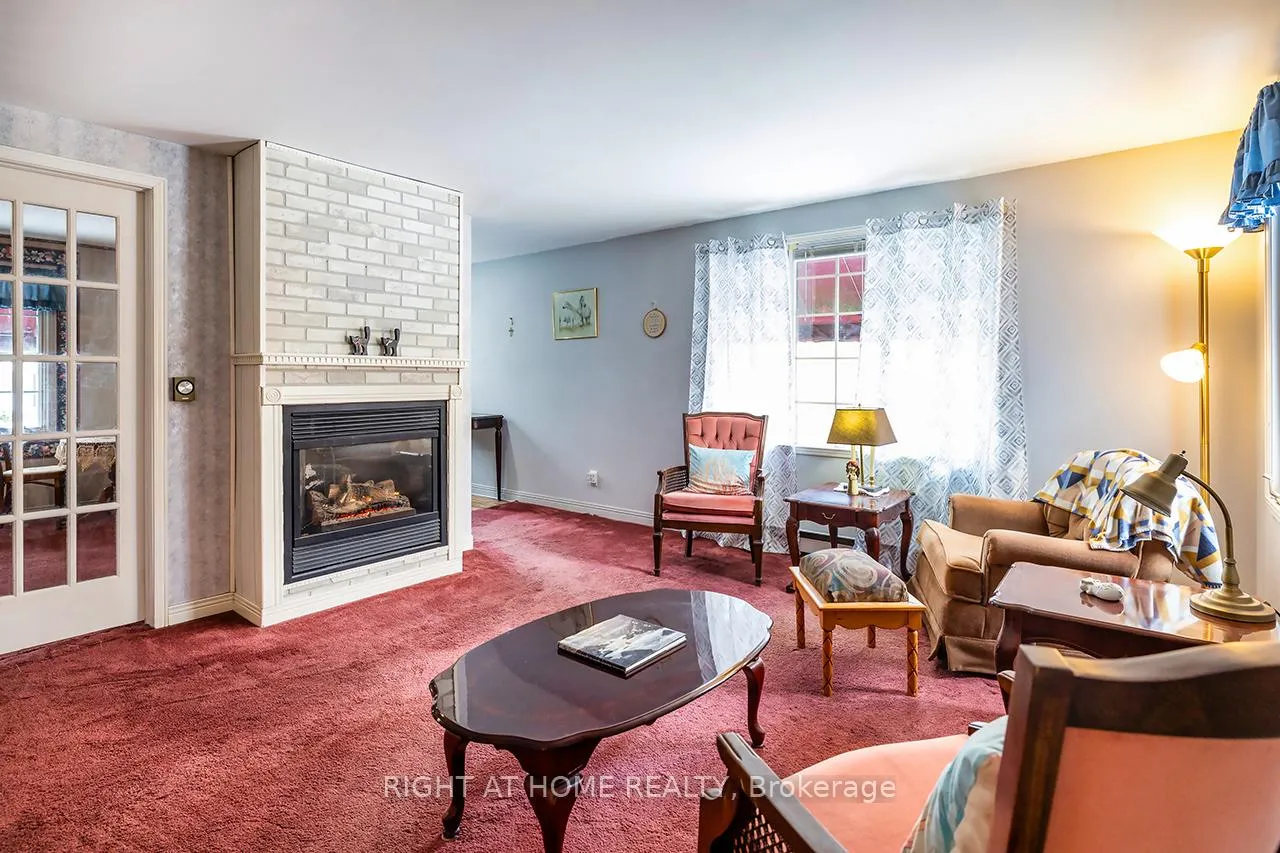 Photo 7 of 59 Fernhill Boulevard, Oshawa, McLaughlin — HOMEH