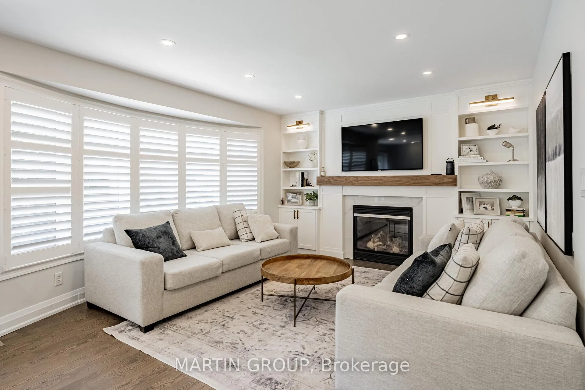 Photo 10 of 3227 Steeplechase Drive, Burlington, Alton — HOMEH