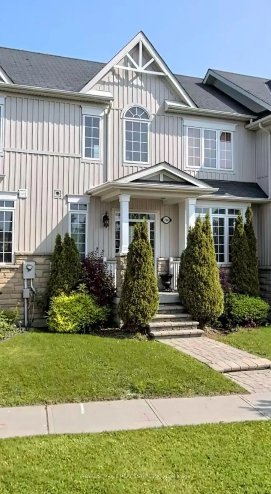 Photo 1 of 754 Carlisle Street, Cobourg — HOMEH