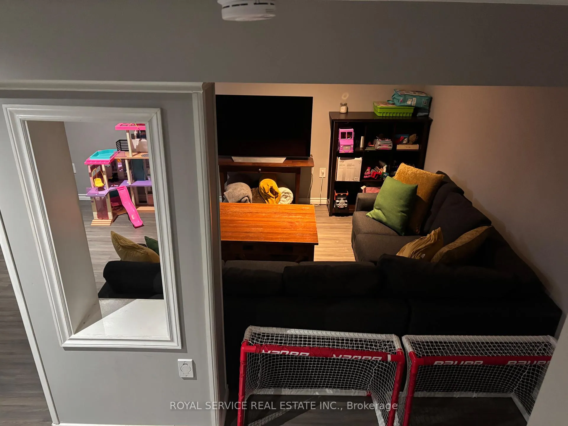 Photo 10 of 754 Carlisle Street, Cobourg — HOMEH