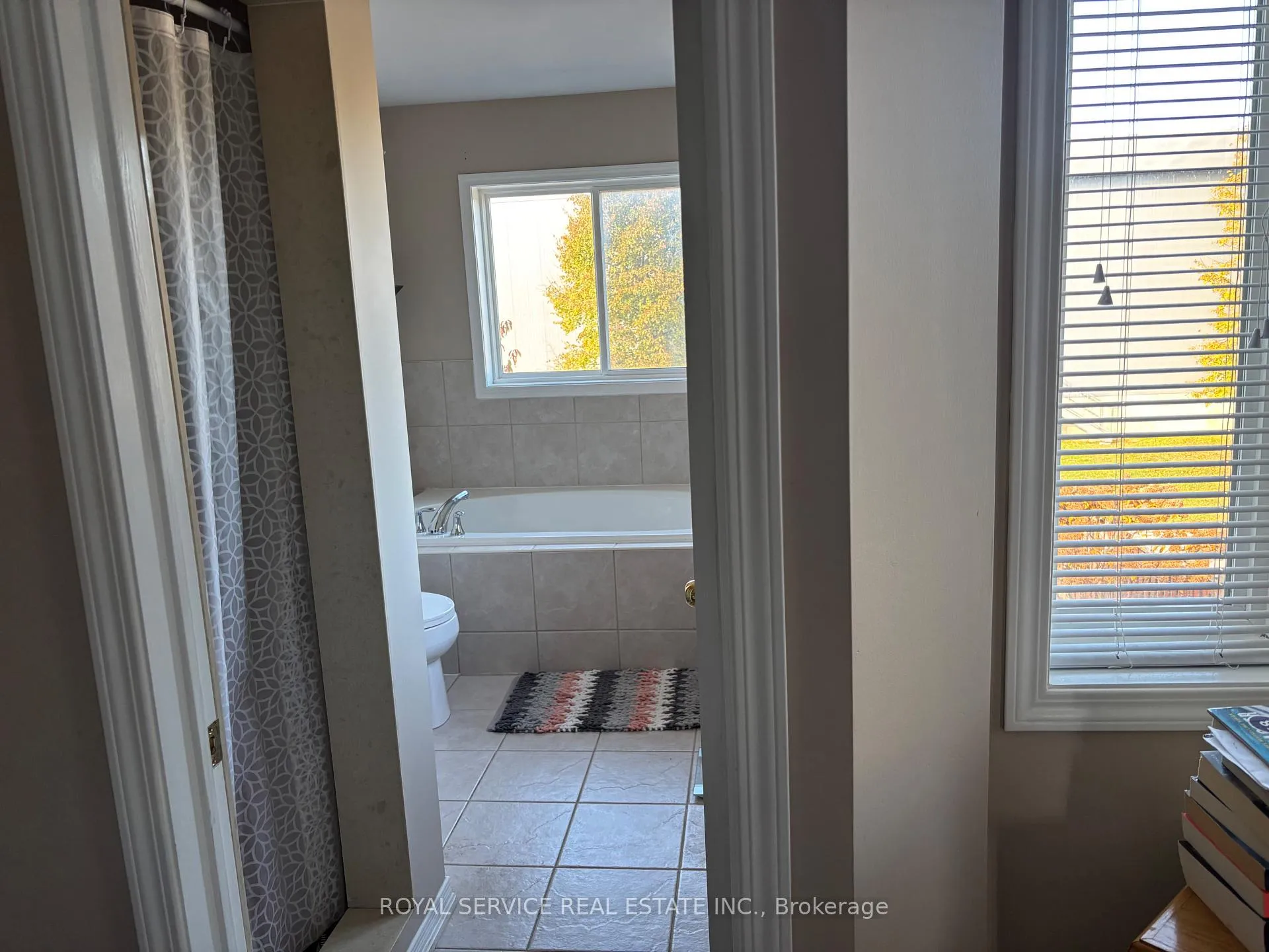 Photo 13 of 754 Carlisle Street, Cobourg — HOMEH