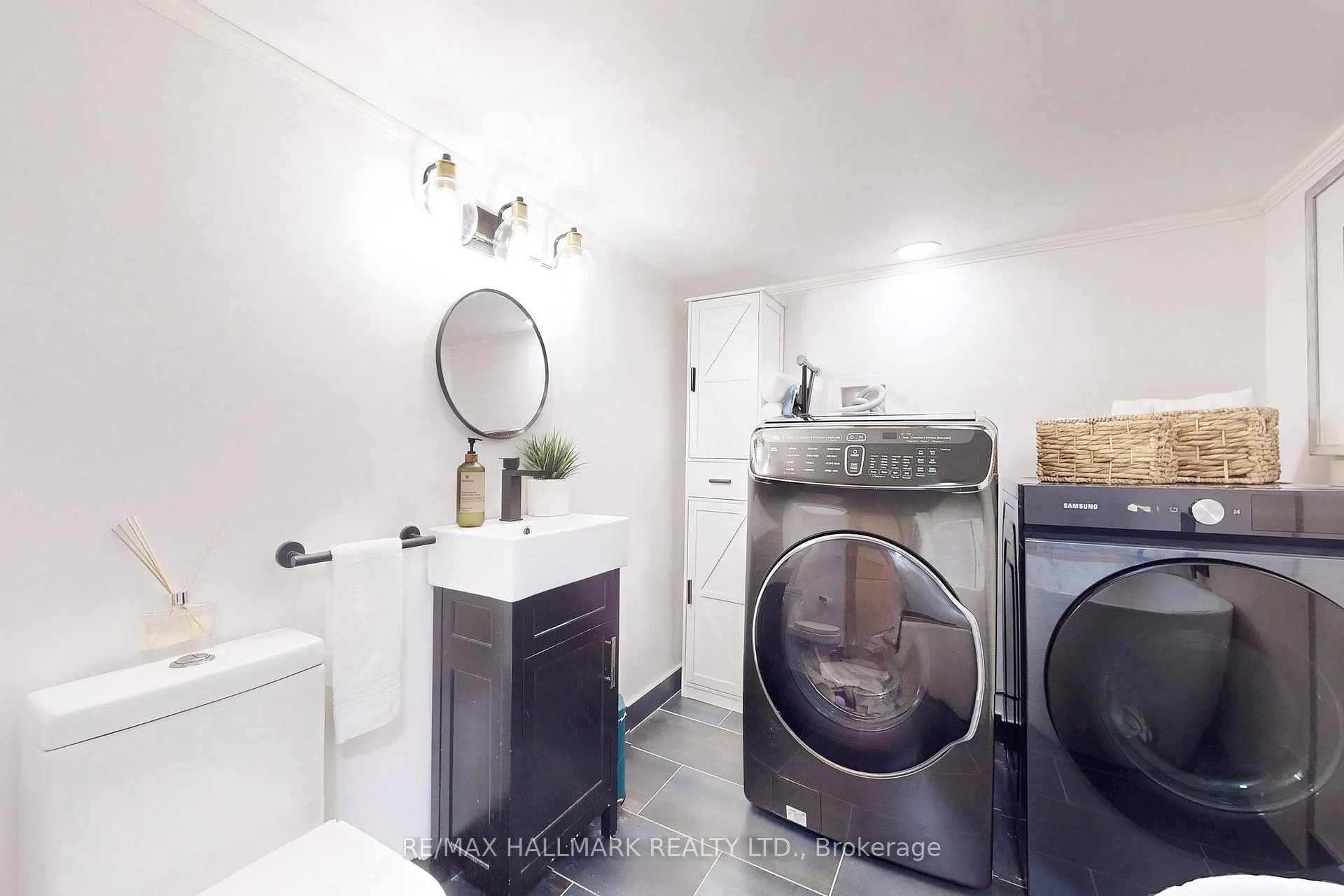 Photo 20 of 3320 Bathurst Street, Toronto, Englemount-Lawrence — HOMEH