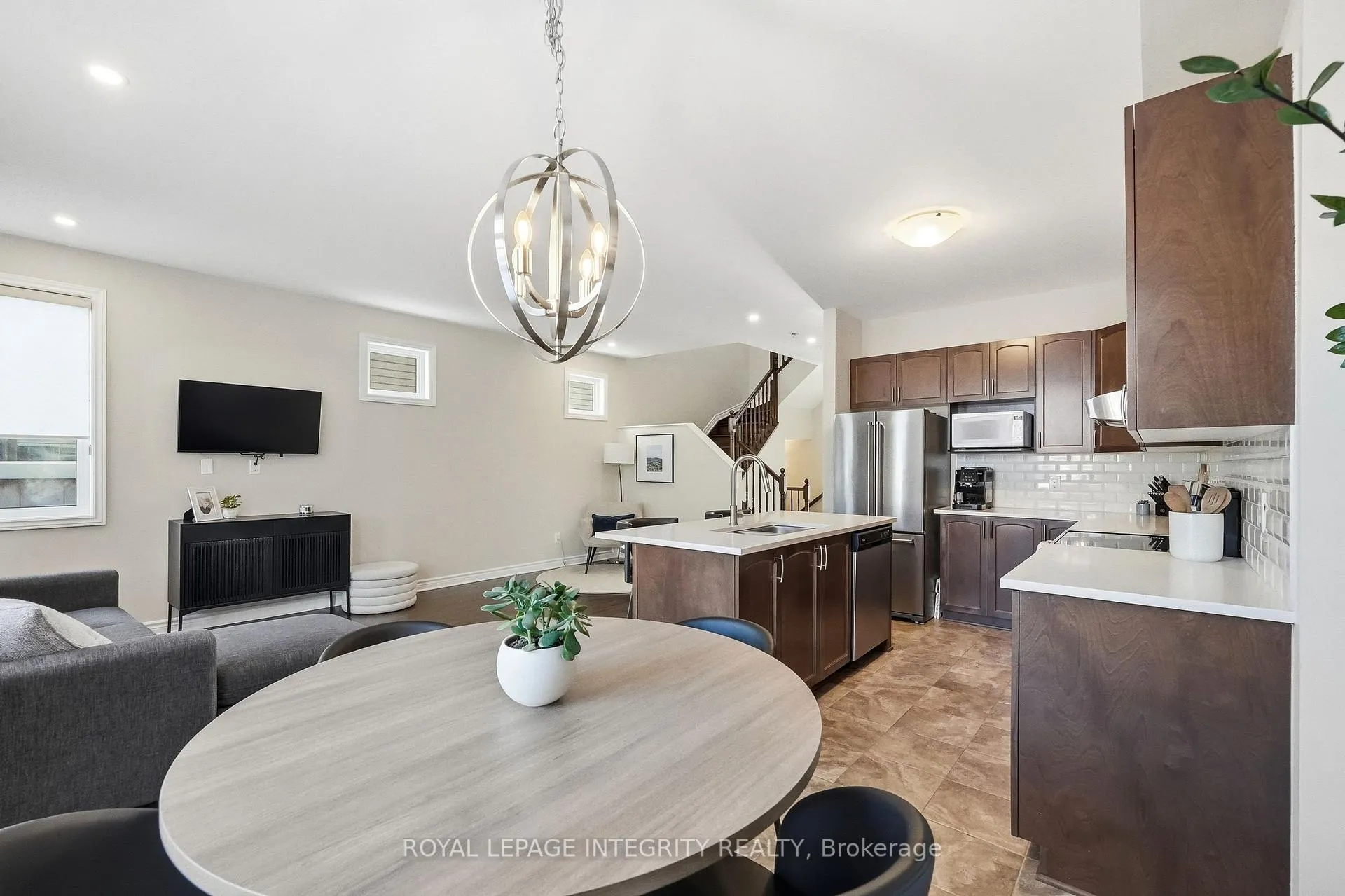 Photo 11 of 253 Hepatica Way, Ottawa, Avalon West — HOMEH