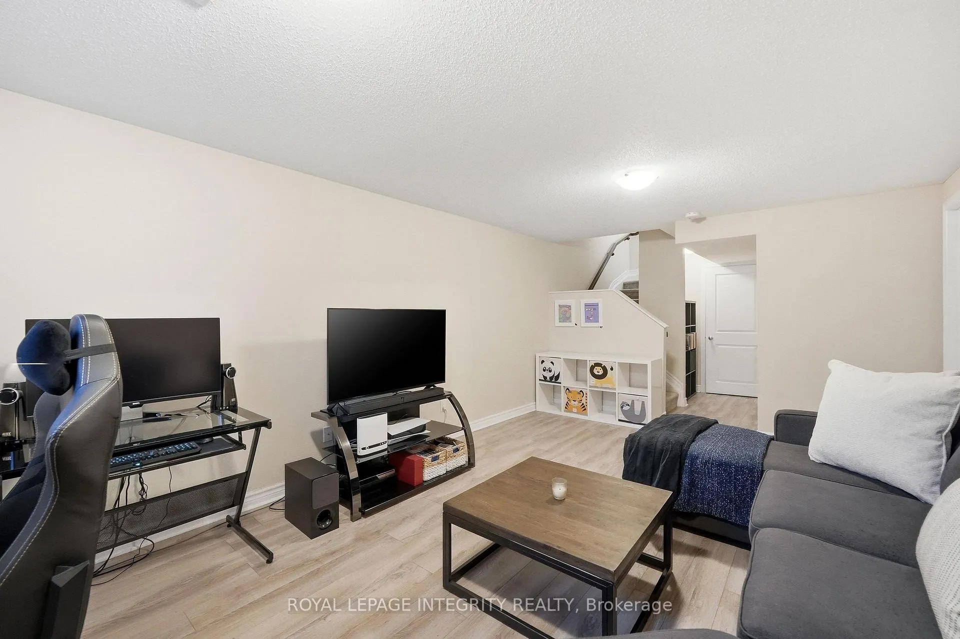 Photo 33 of 253 Hepatica Way, Ottawa, Avalon West — HOMEH