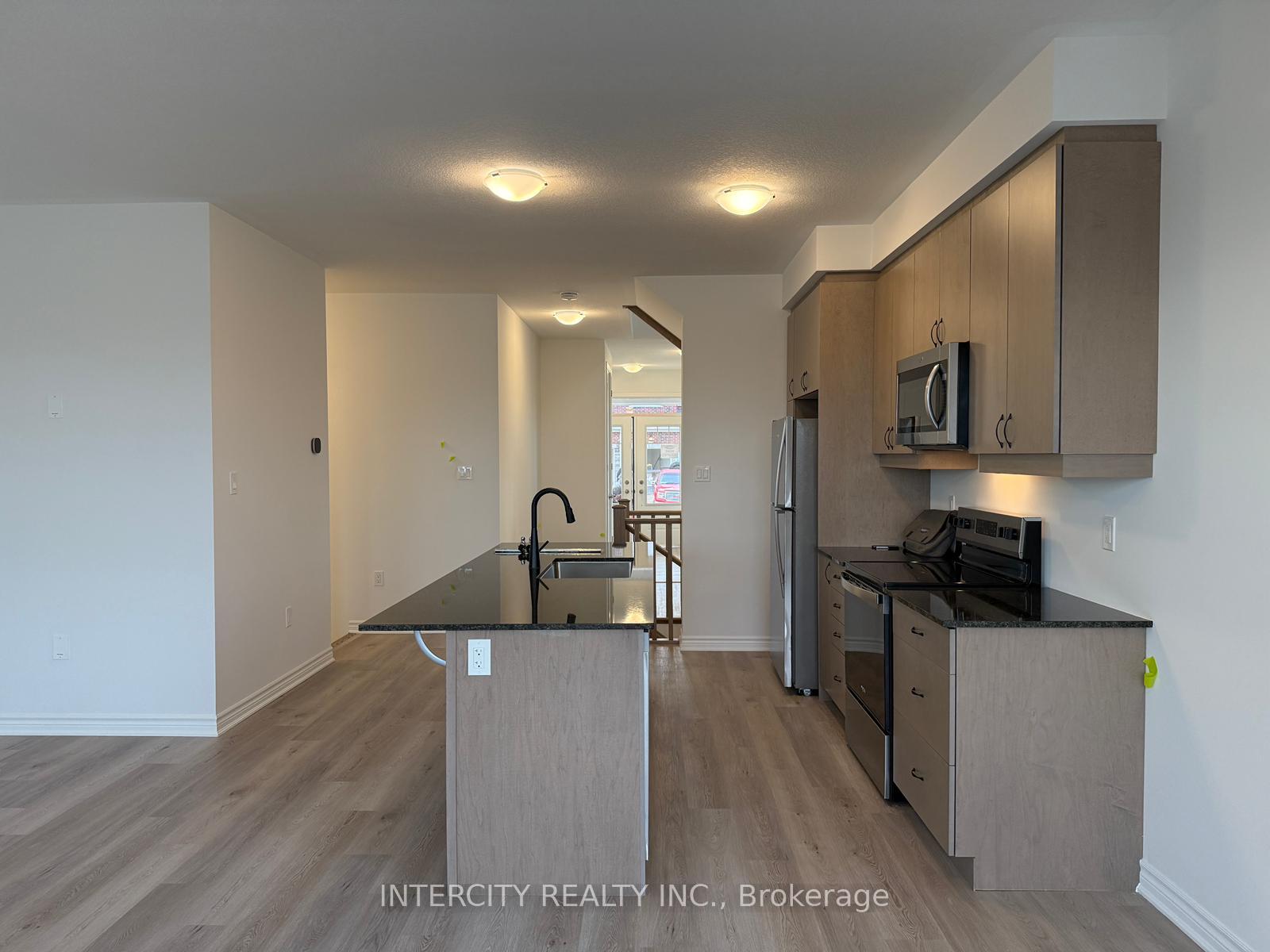 Photo 12 of 162 Stamson Street, Kitchener — HOMEH