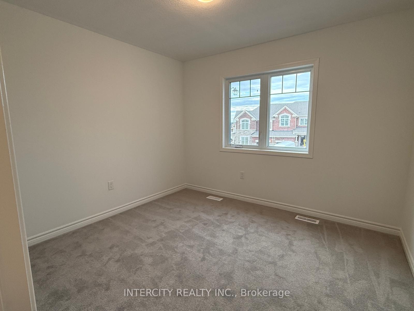Photo 20 of 162 Stamson Street, Kitchener — HOMEH