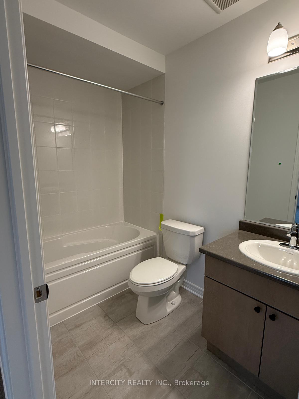 Photo 23 of 162 Stamson Street, Kitchener — HOMEH