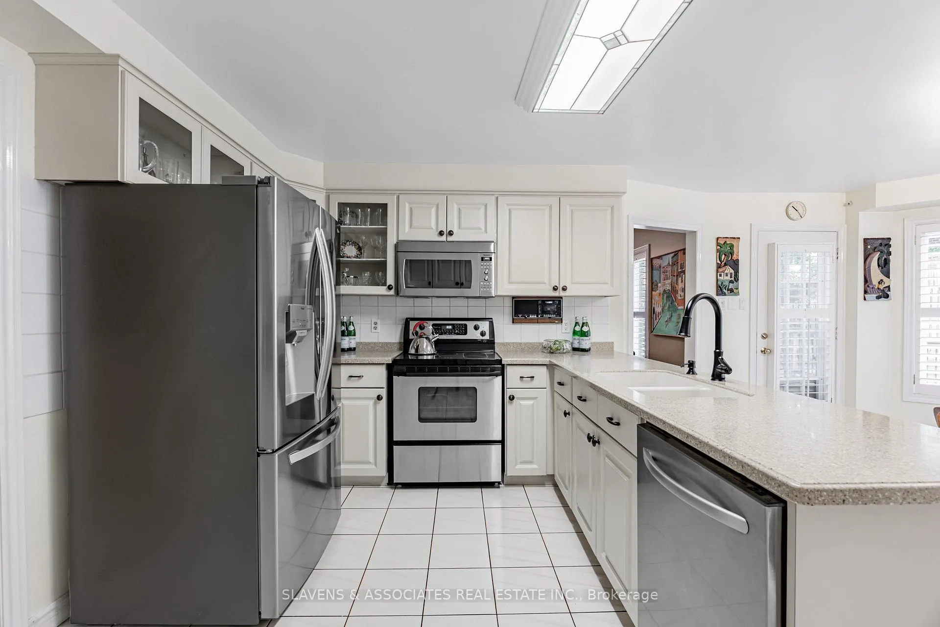 Photo 8 of 1357 Rougemount Drive, Pickering, Rougemount — HOMEH
