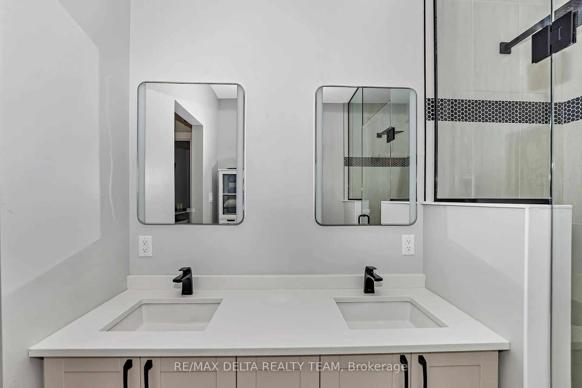 Photo 16 of 4645 Mcneely Rd, Ottawa, Sarsfield/Bearbrook — HOMEH