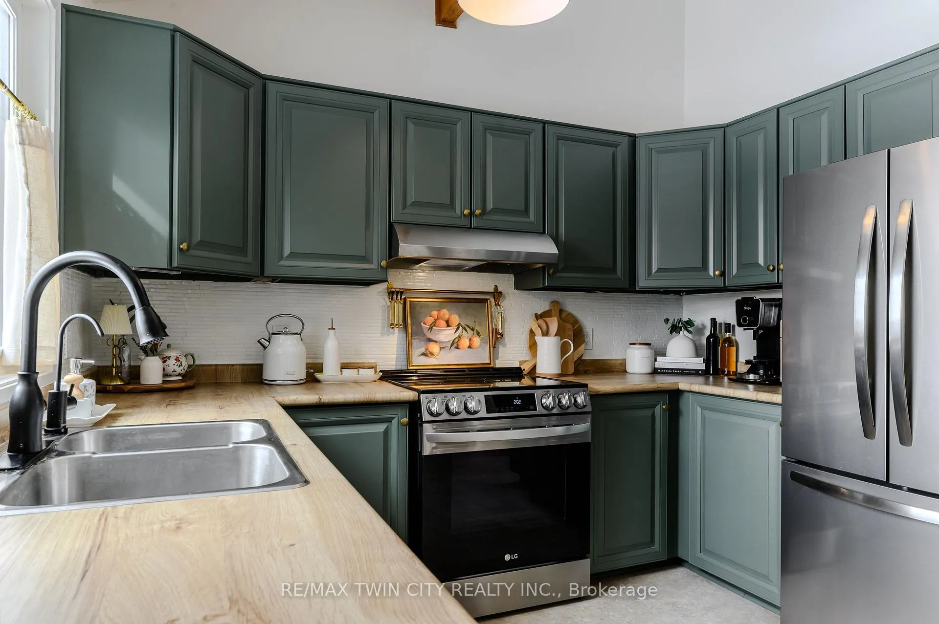 Photo 18 of 60 Curtis Avenue S, Brant, Paris — HOMEH