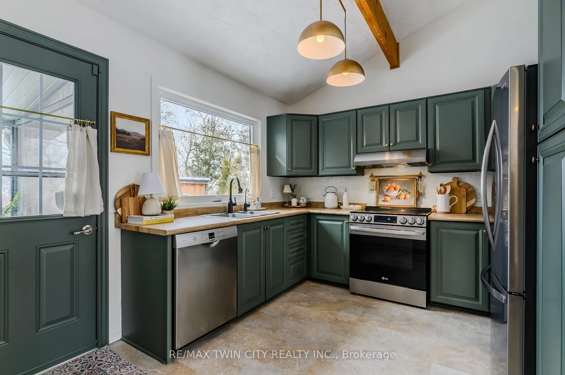 Photo 19 of 60 Curtis Avenue S, Brant, Paris — HOMEH