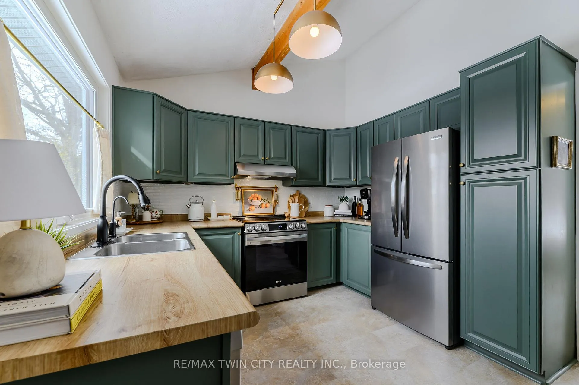 Photo 20 of 60 Curtis Avenue S, Brant, Paris — HOMEH