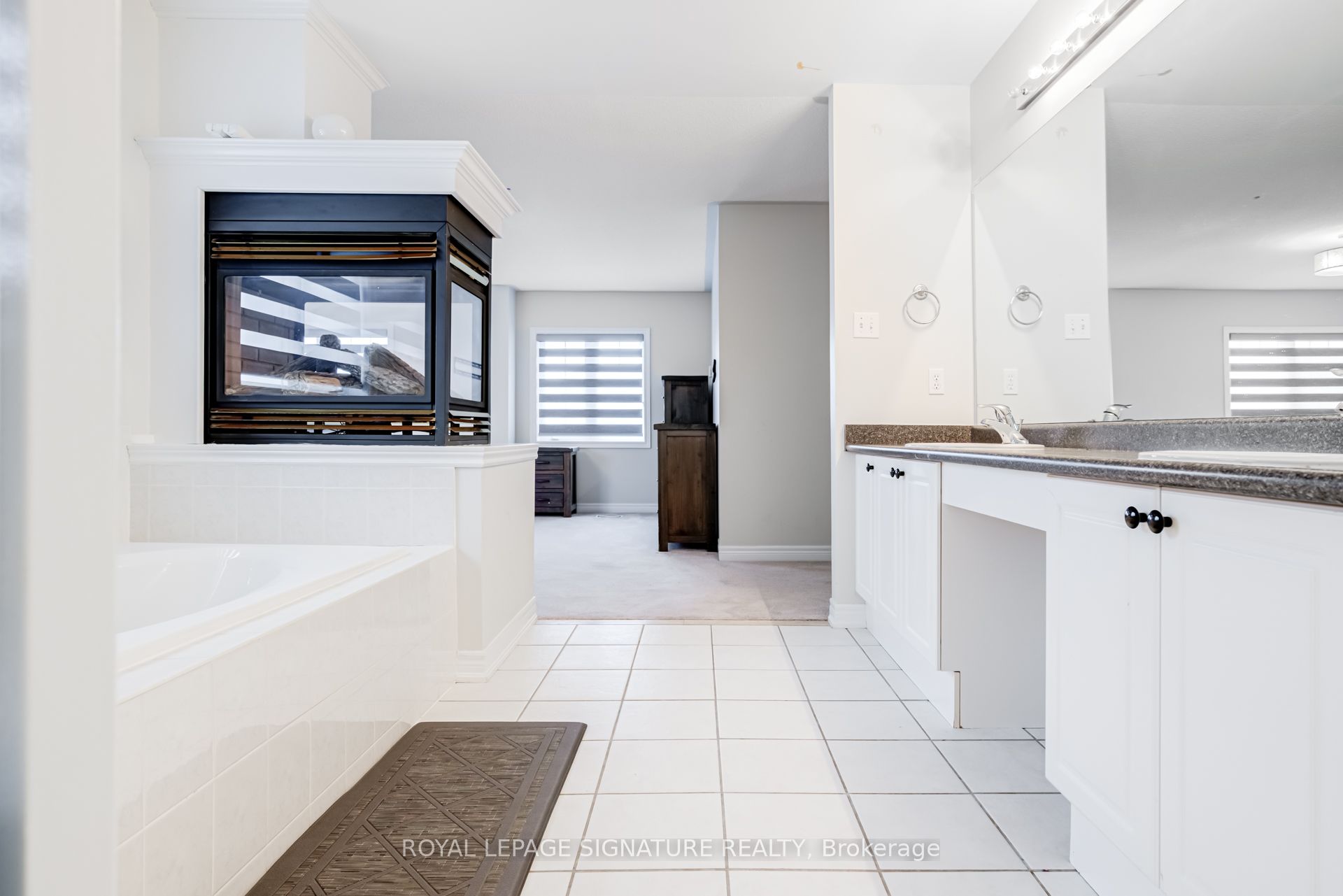 Photo 26 of 20 Watercliff Place, Hamilton, Winona Park — HOMEH