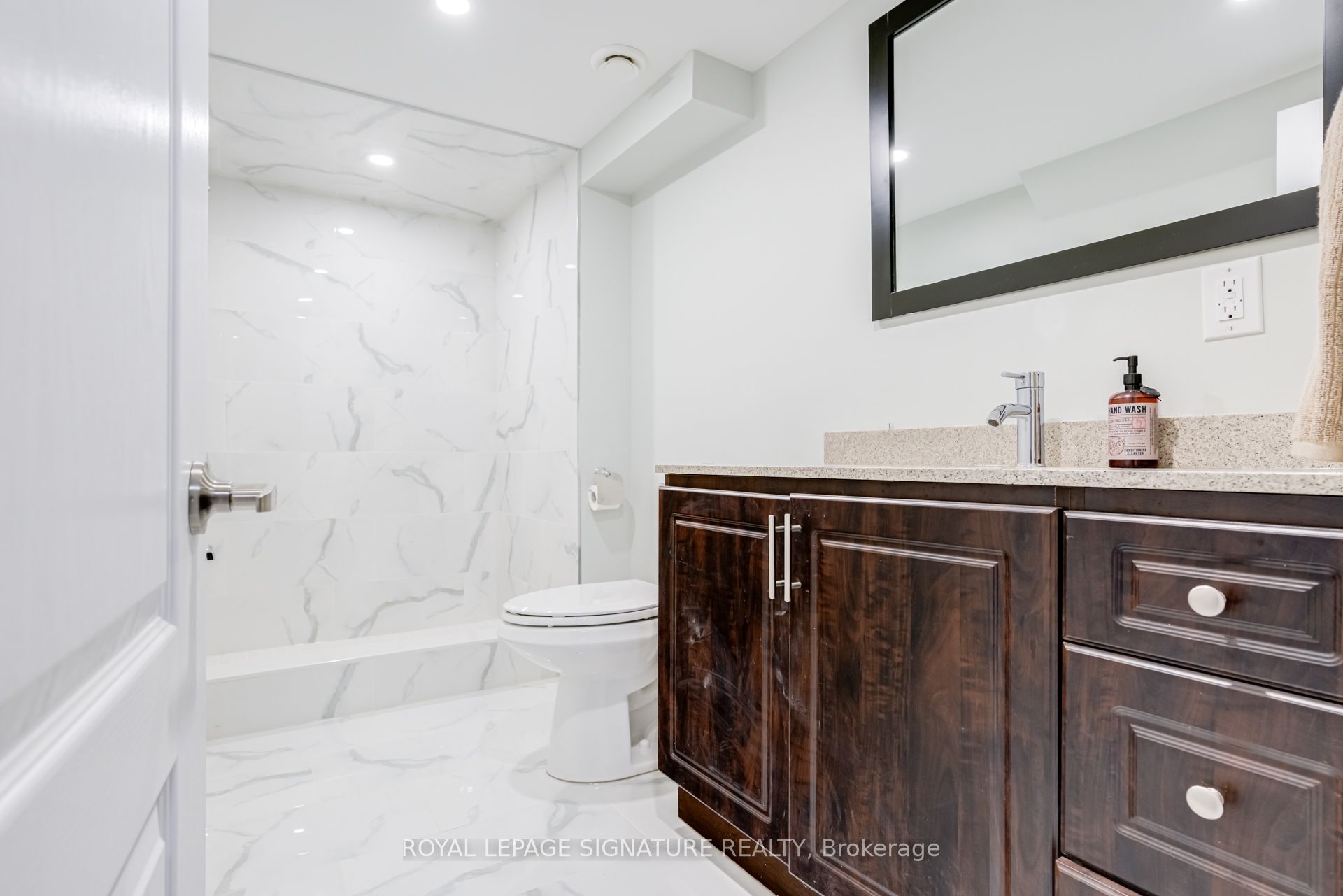 Photo 42 of 20 Watercliff Place, Hamilton, Winona Park — HOMEH