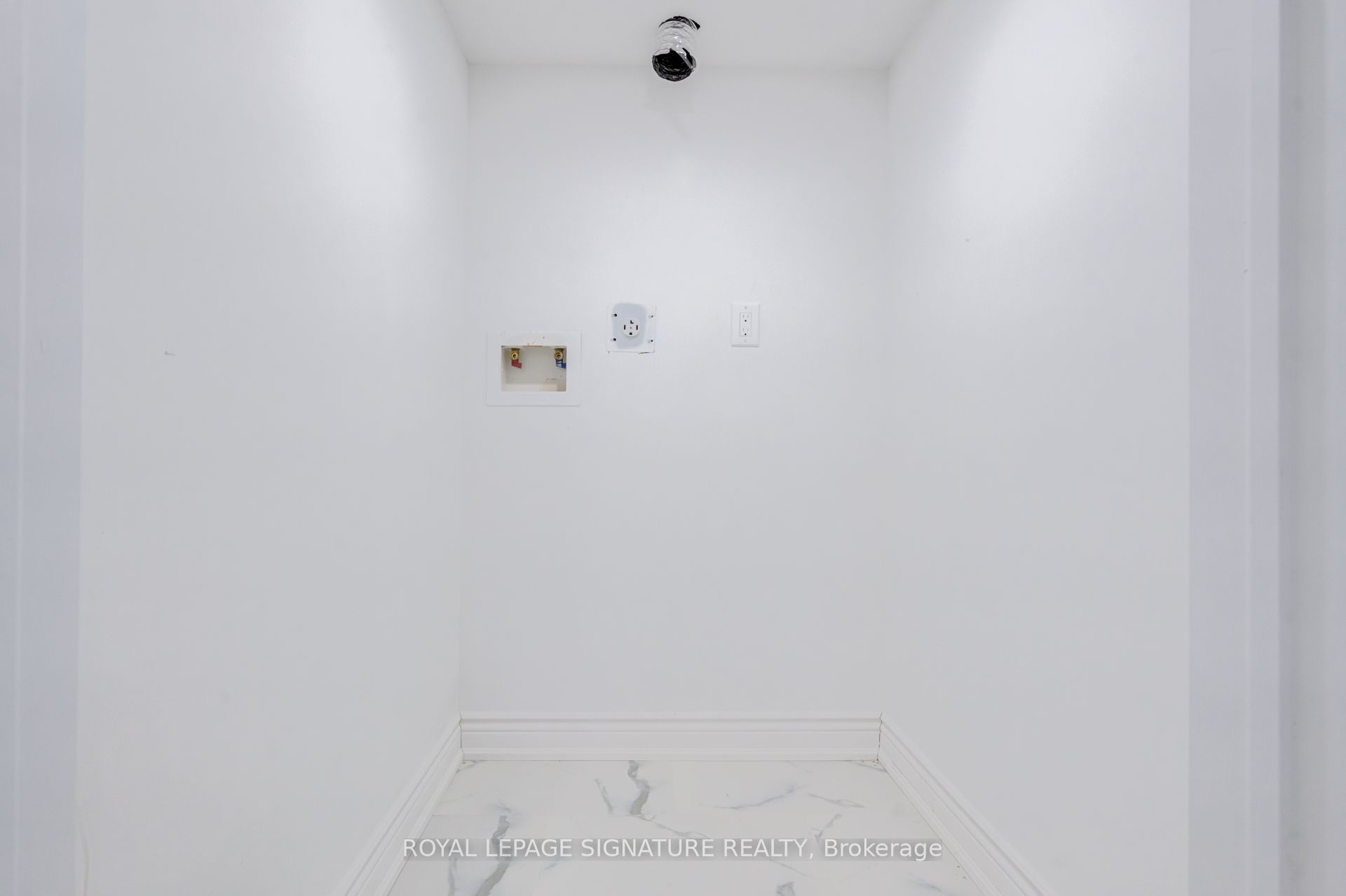 Photo 48 of 20 Watercliff Place, Hamilton, Winona Park — HOMEH