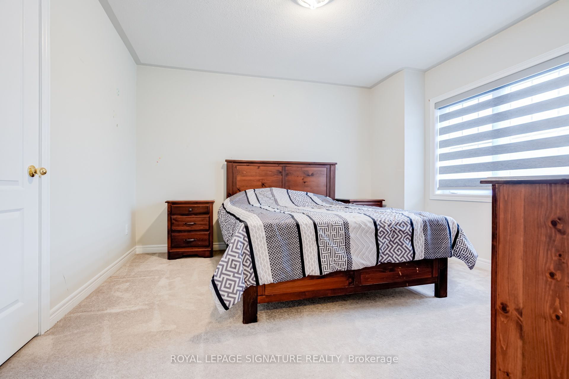 Photo 32 of 20 Watercliff Place, Hamilton, Winona Park — HOMEH