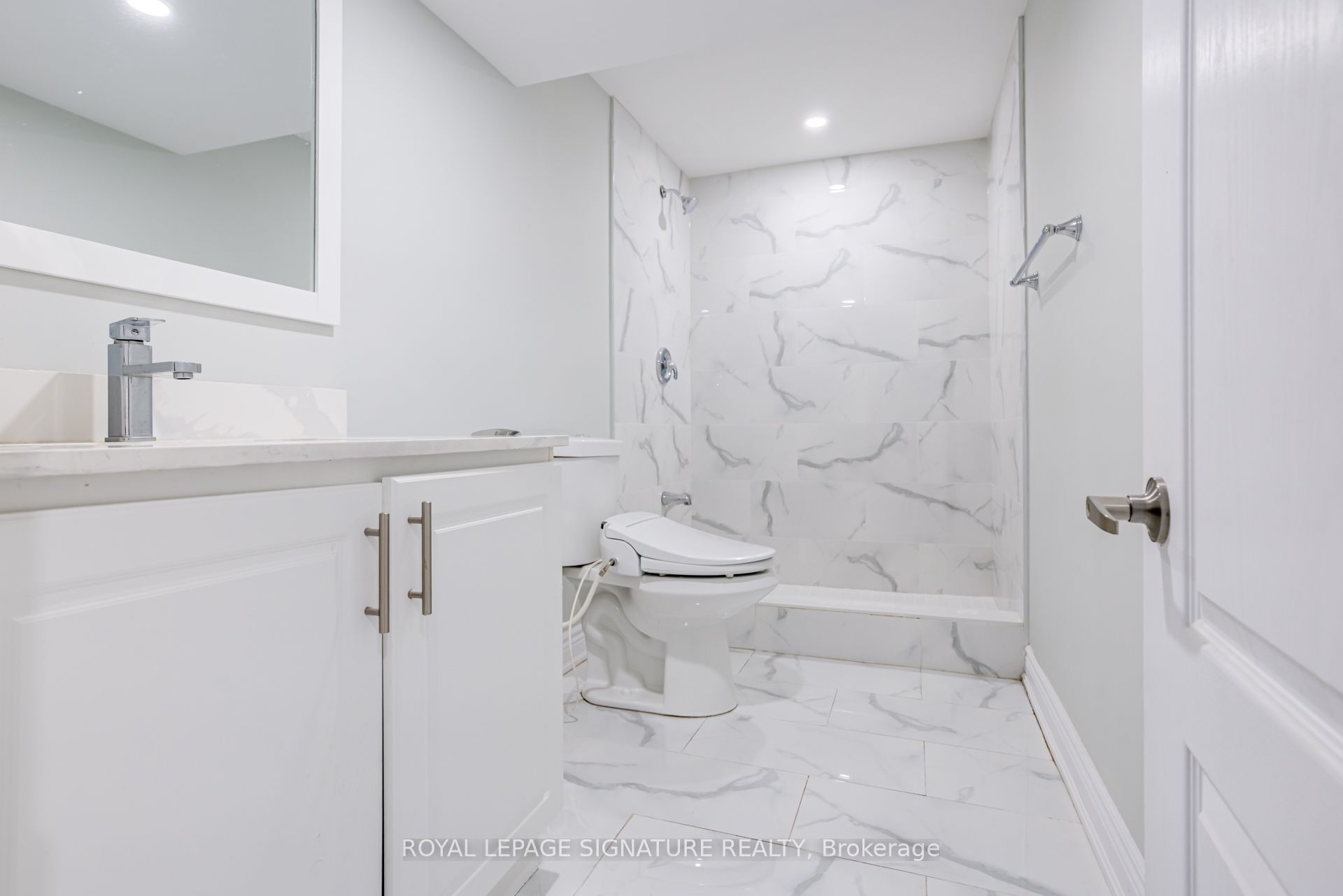 Photo 47 of 20 Watercliff Place, Hamilton, Winona Park — HOMEH