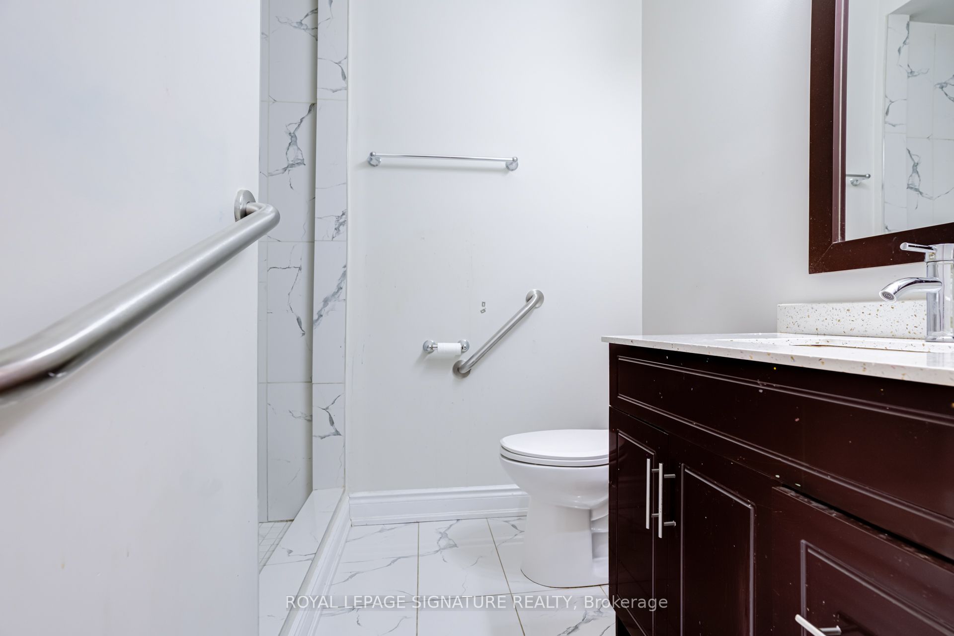 Photo 16 of 20 Watercliff Place, Hamilton, Winona Park — HOMEH