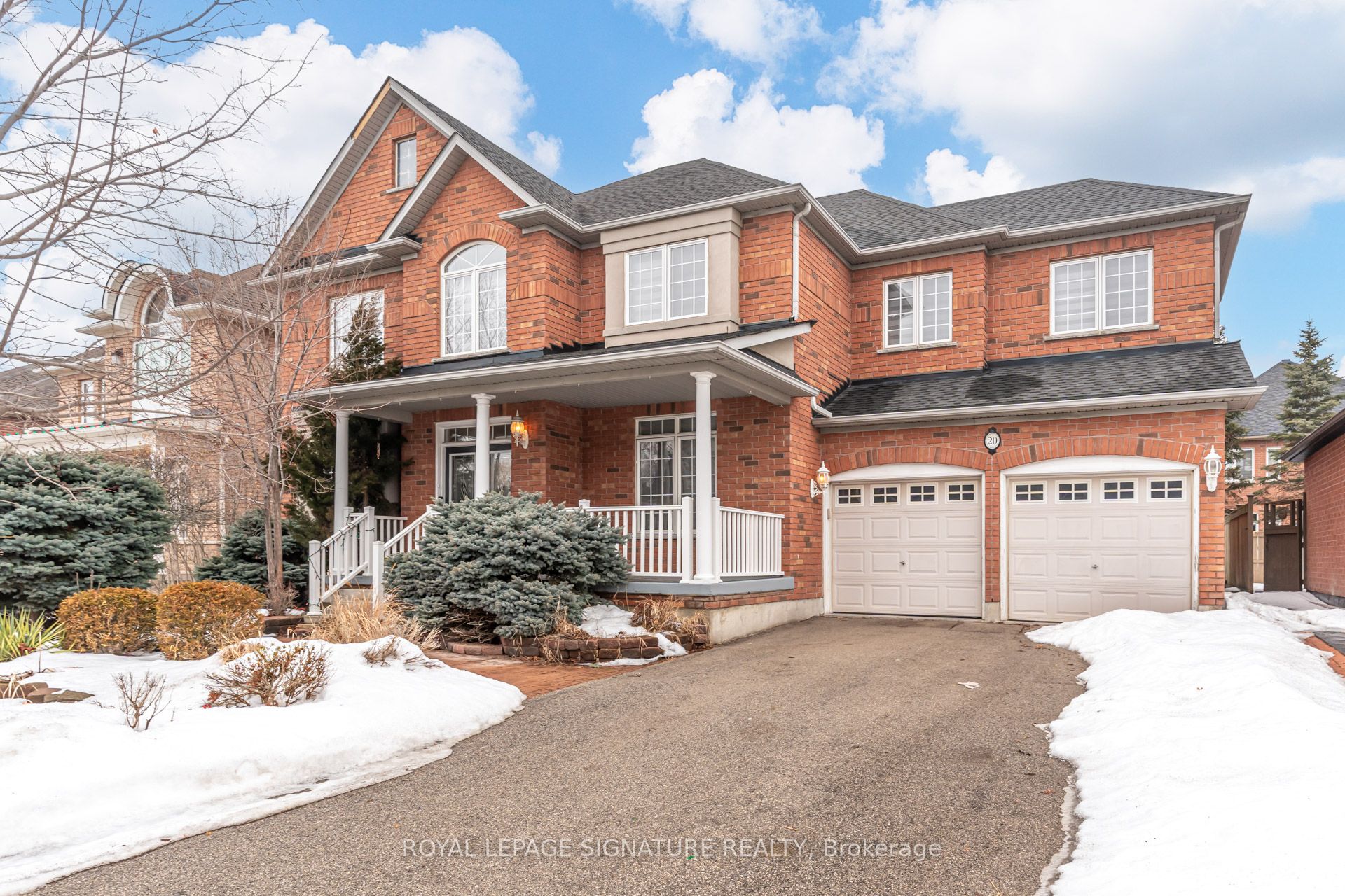 Photo 2 of 20 Watercliff Place, Hamilton, Winona Park — HOMEH