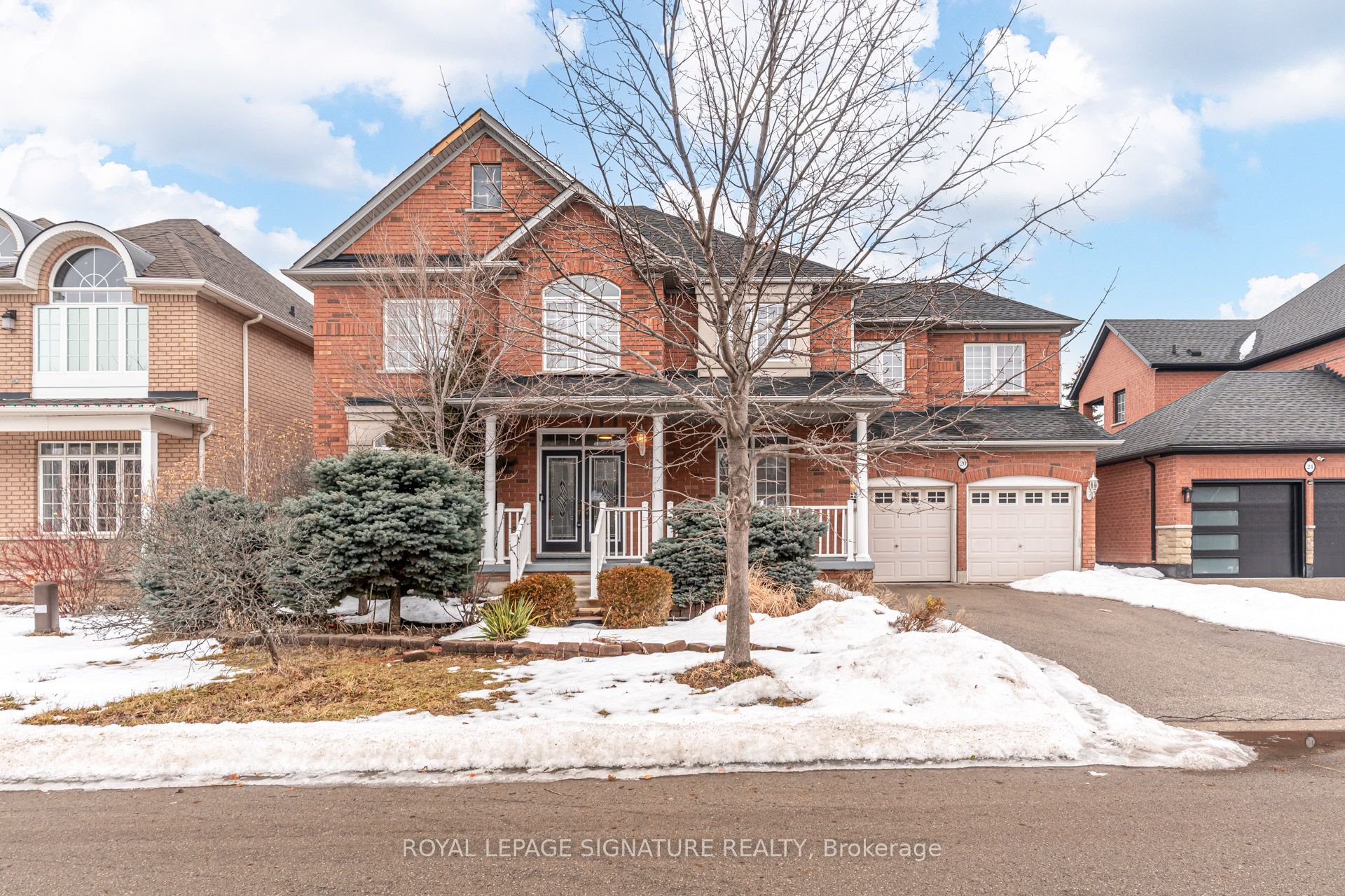 Photo 1 of 20 Watercliff Place, Hamilton, Winona Park — HOMEH