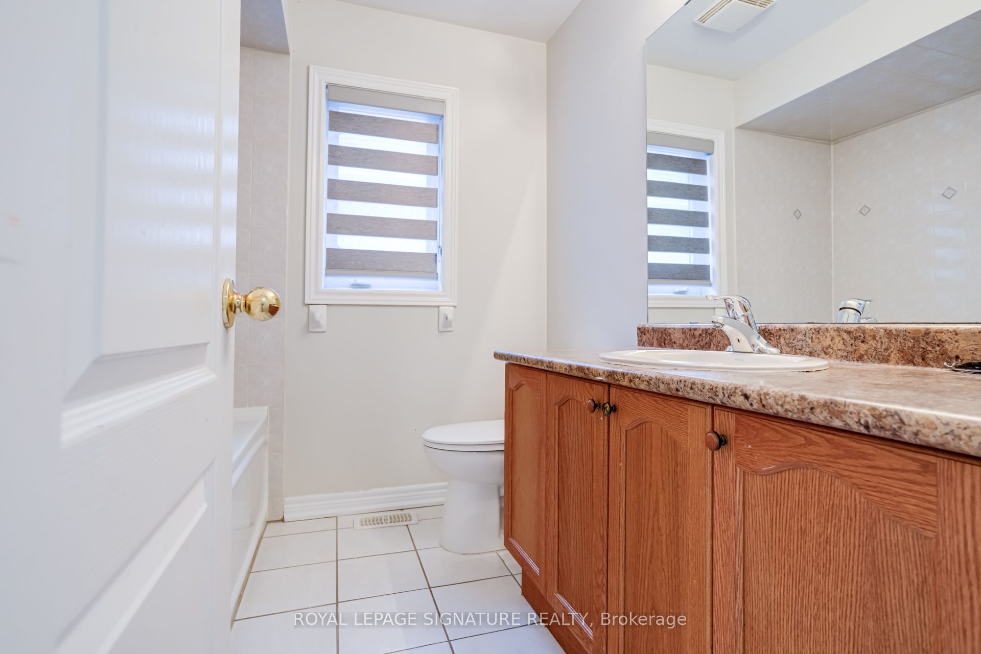 Photo 34 of 20 Watercliff Place, Hamilton, Winona Park — HOMEH