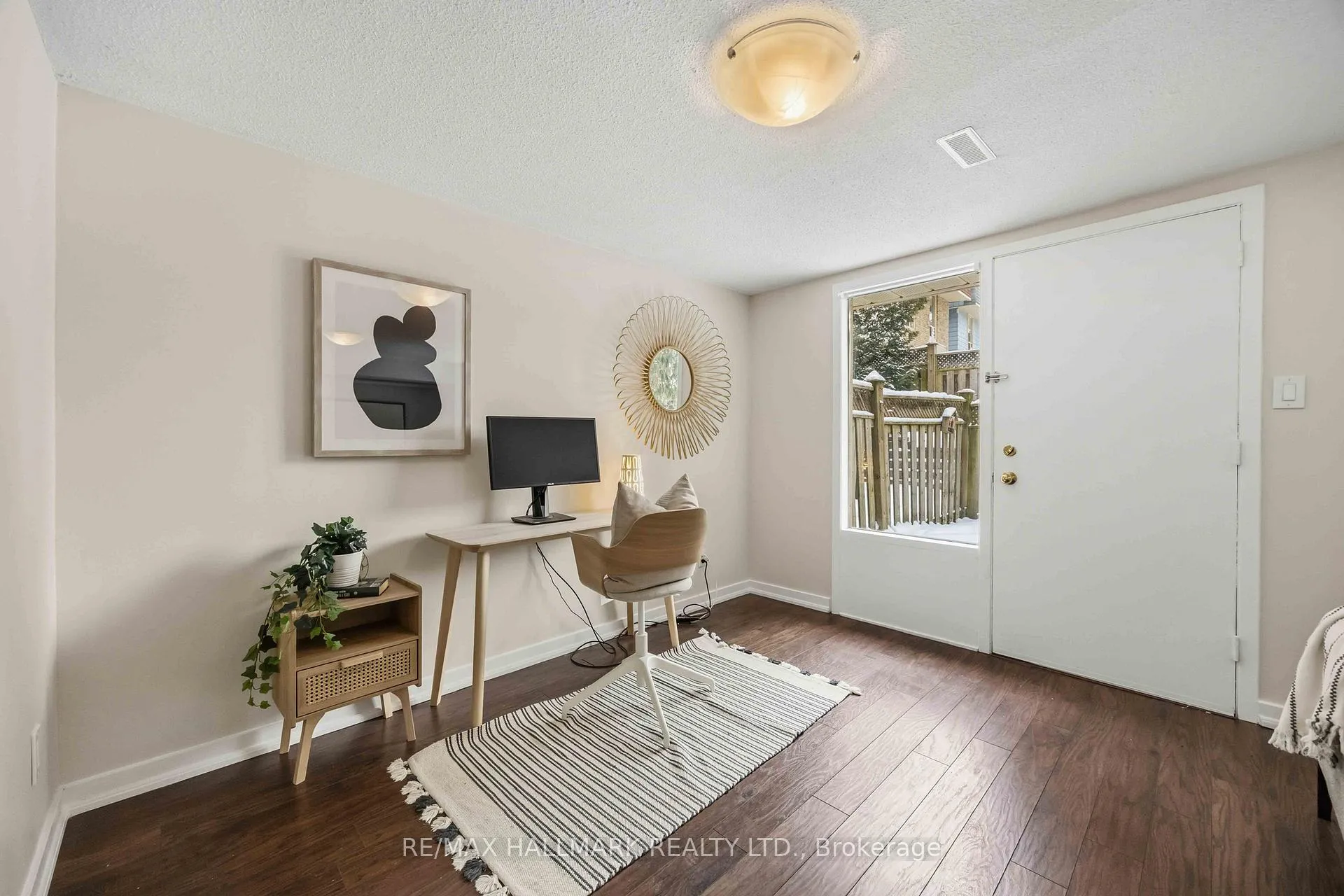 Photo 8 of 5 Poplar Crescent W, Aurora, Aurora Highlands — HOMEH