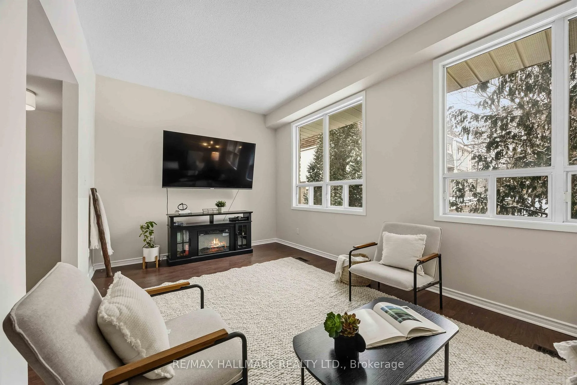 Photo 12 of 5 Poplar Crescent W, Aurora, Aurora Highlands — HOMEH