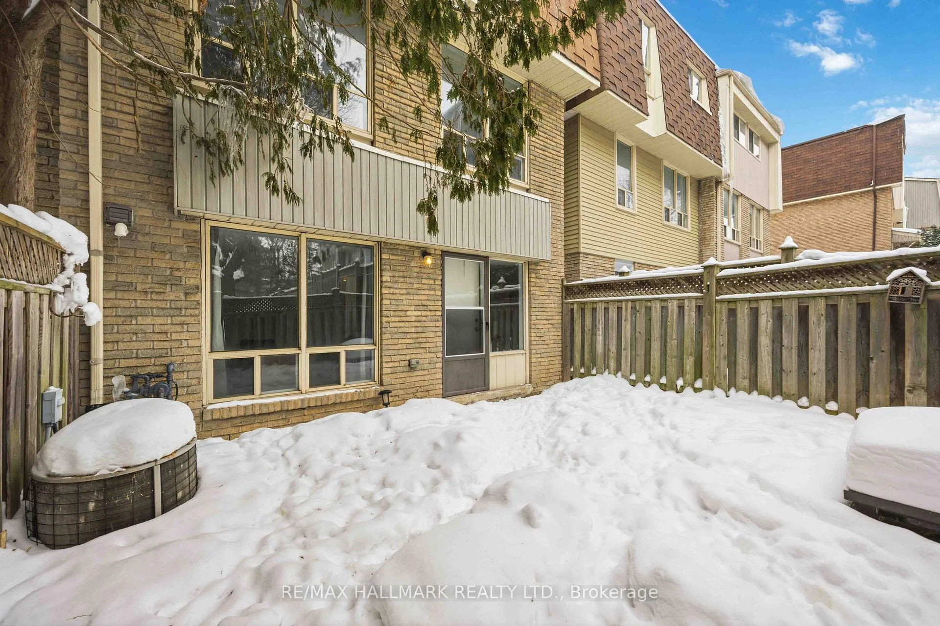 Photo 30 of 5 Poplar Crescent W, Aurora, Aurora Highlands — HOMEH