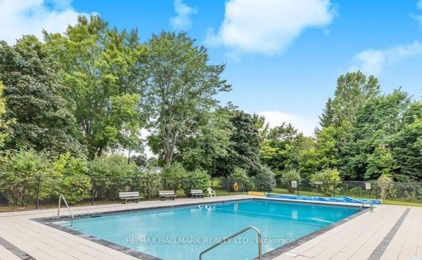 Photo 31 of 5 Poplar Crescent W, Aurora, Aurora Highlands — HOMEH