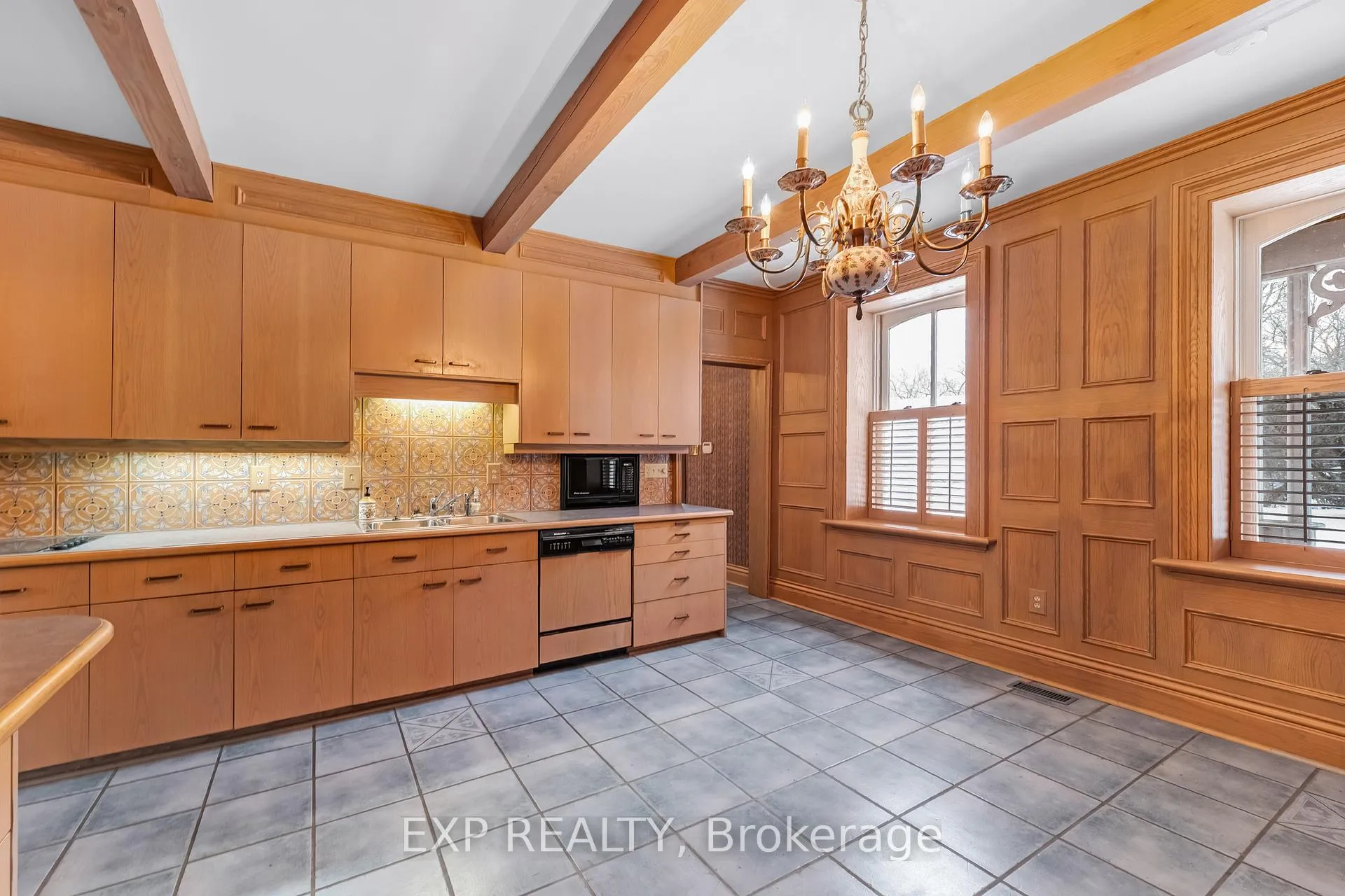 Photo 11 of 420 Kettleby Road, King, Rural King — HOMEH