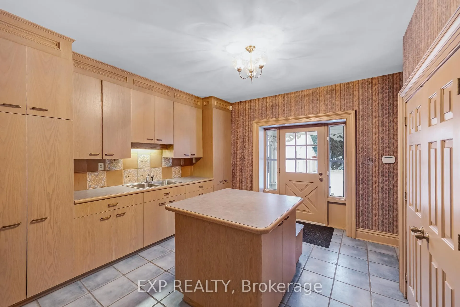 Photo 13 of 420 Kettleby Road, King, Rural King — HOMEH