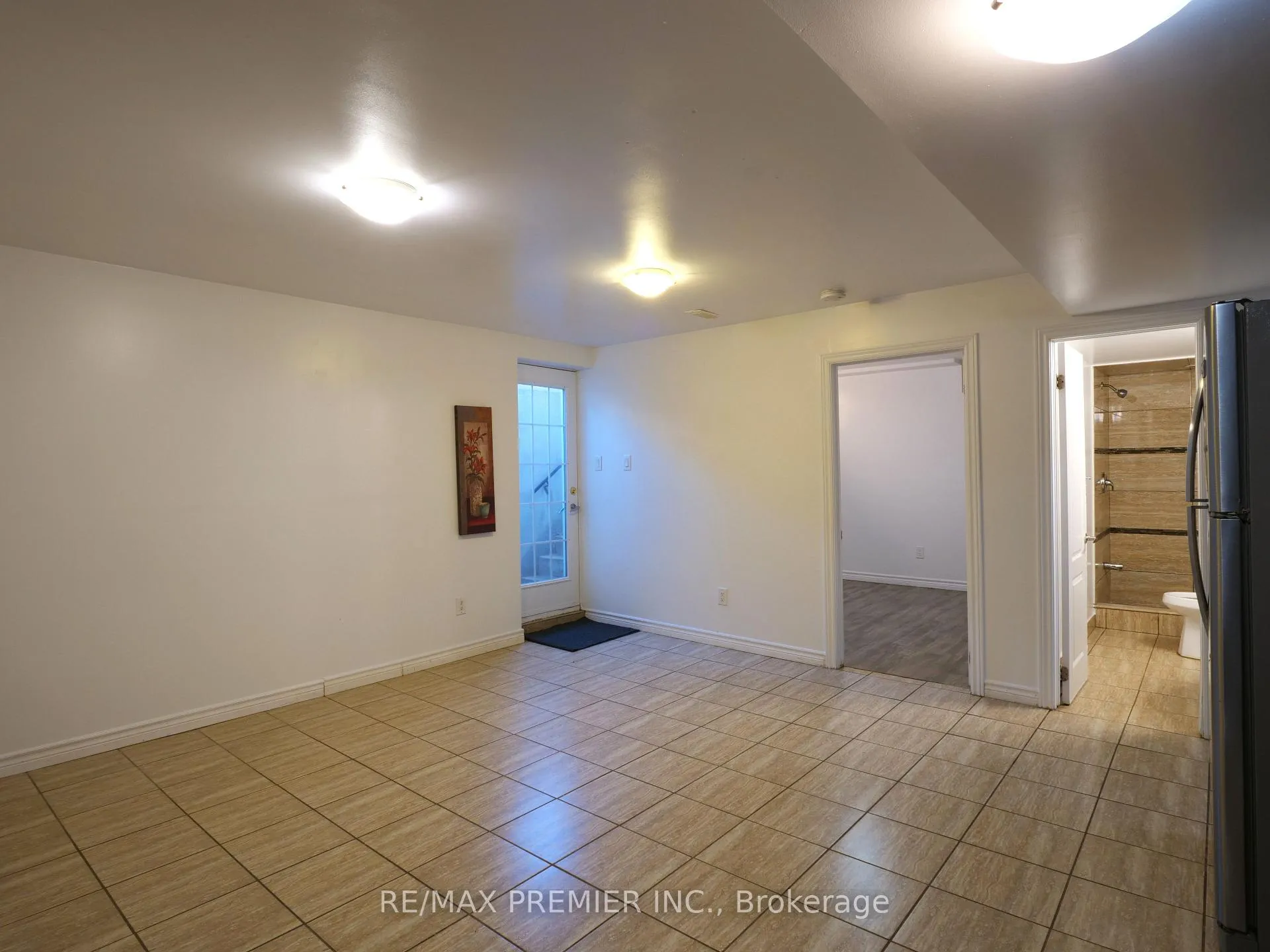 Photo 4 of 19 Blazing Star Dr., Brampton, Sandringham-Wellington — HOMEH