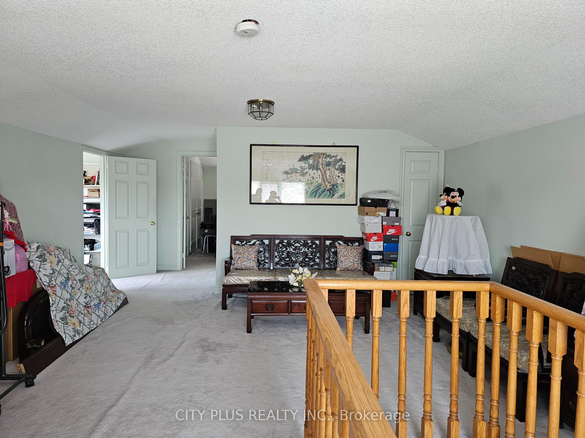 Photo 6 of 529 Village Parkway, Markham, Unionville — HOMEH