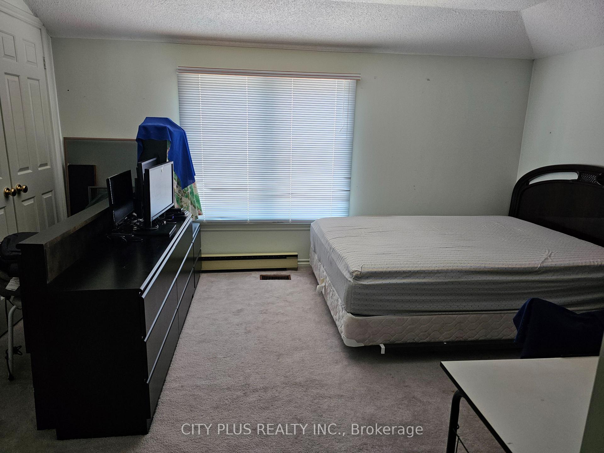 Photo 7 of 529 Village Parkway, Markham, Unionville — HOMEH